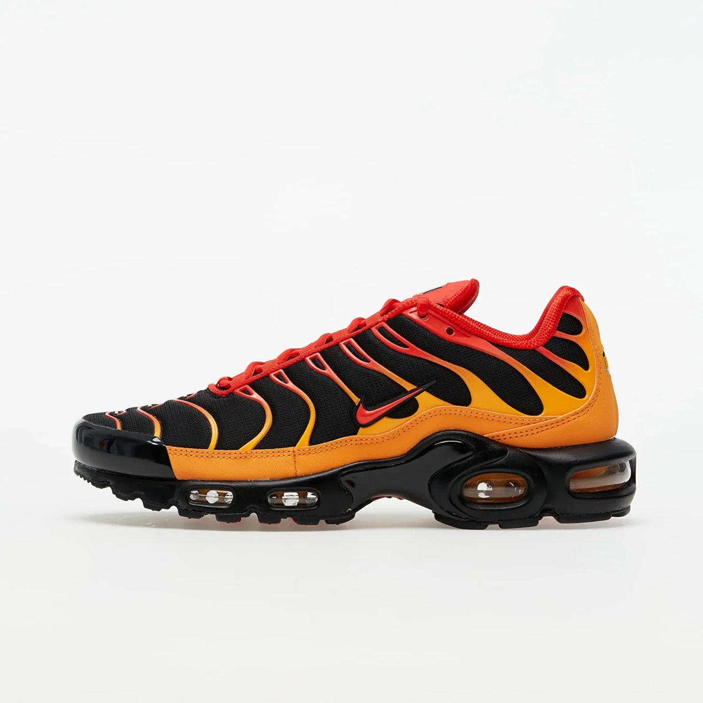 Nike Air Max Plus “Chile Red-Vivid Orange”