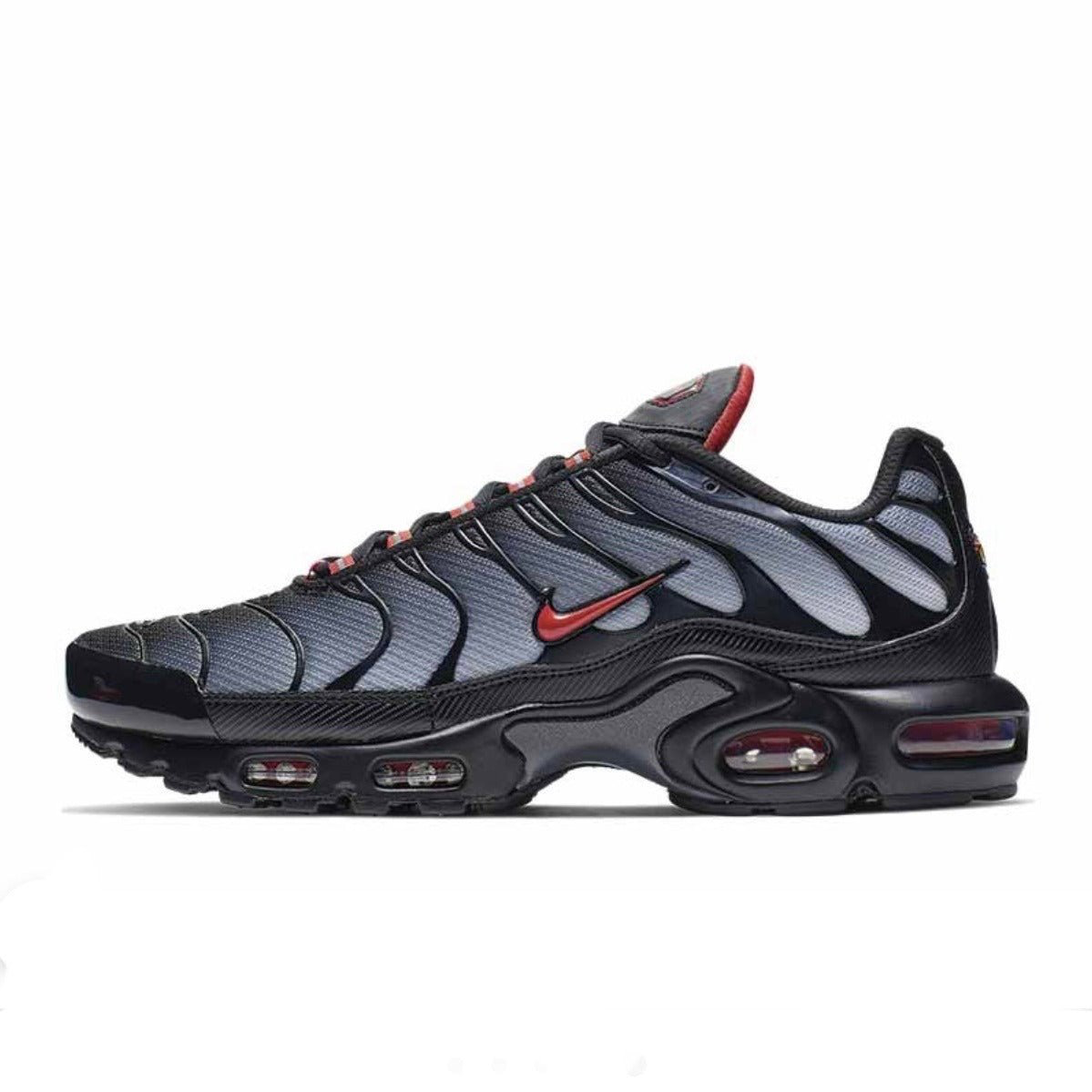 Nike Air Max Plus ‘’ Black Gradient Red Hombre ‘’